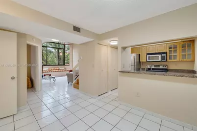 15485 N Miami Lakeway N #208-2, Miami Lakes, FL 33014 - Photo 5