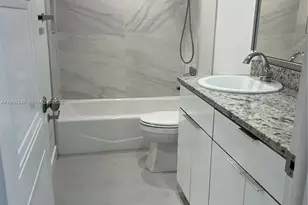 7160 Fairway Dr, Miami Lakes, FL 33014 - Photo 11