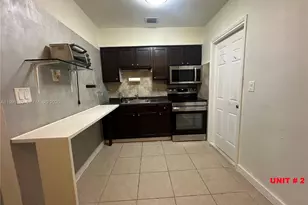 809 NE 2nd St, Hallandale Beach, FL 33009 - Photo 11