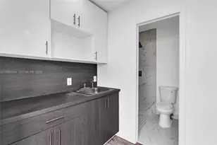 6640 Evergreen Dr, Miramar, FL 33023 - Photo 7