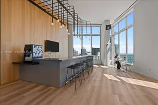 151 SE 1st St, Miami, FL 33131 - Photo 25