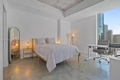 151 SE 1st St #3107, Miami, FL 33131 - Photo 3