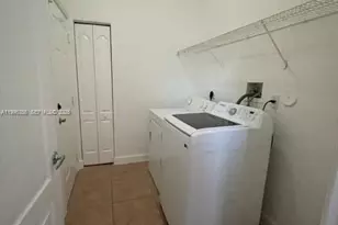 1837 NE 37th Pl, Homestead, FL 33033 - Photo 3