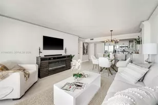 600 NE 36th St, Miami, FL 33137 - Photo 9