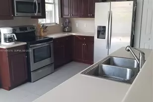 4719 NW 96th Pl, Doral, FL 33178 - Photo 3