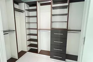 1080 SW Brickell Ave, Miami, FL 33131 - Photo 11