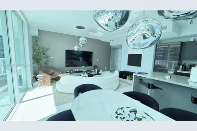 1080 Brickell Ave #1801, Miami, FL 33131 - Photo 7