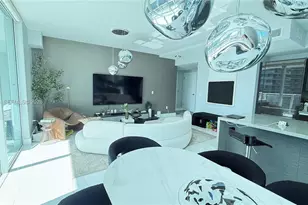 1080 Brickell Ave, Miami, FL 33131 - Photo 7
