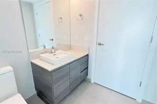1080 SW Brickell Ave, Miami, FL 33131 - Photo 17
