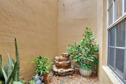 11426 NW 4th Ter #11426, Sweetwater, FL 33172 - Photo 3