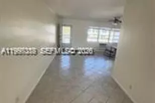 3923 NE 166th St, North Miami Beach, FL 33160 - Photo 15