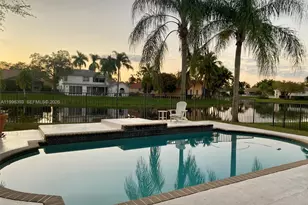 3066 Lakewood Cir, Weston, FL 33332 - Photo 15