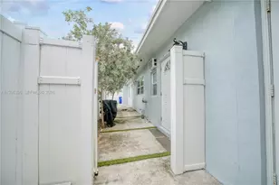 1041 NE 9th Ave, Fort Lauderdale, FL 33304 - Photo 17
