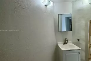 1398 NE 191st St, Miami, FL 33179 - Photo 15