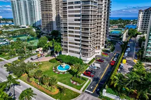20185 E Country Club Dr, Aventura, FL 33180 - Photo 3