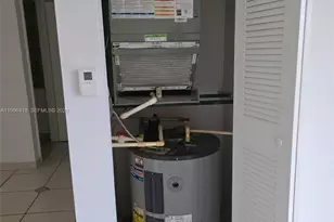 11060 SW 196th St, Cutler Bay, FL 33157 - Photo 7