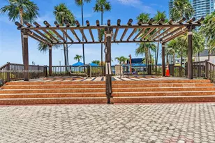 801 Brickell Bay Dr, Miami, FL 33131 - Photo 29