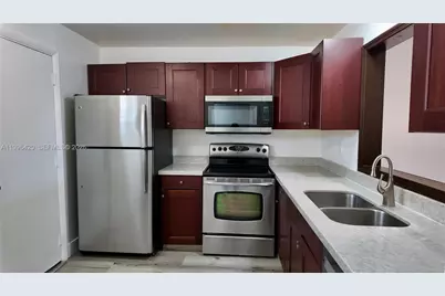 403 NW 68th Ave #517, Plantation, FL 33317 - Photo 5