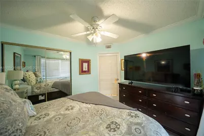 850 SW 138th Ave #411D, Pembroke Pines, FL 33027 - Photo 17