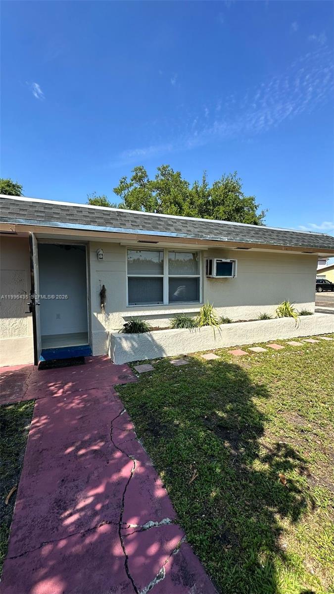 715 SW 6th St - 715 SW 6th St, Dania Beach, FL 33004 Luxury Property | Jose Angel Pina