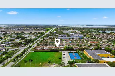 18615 NW 84th Pl #106-1, Hialeah, FL 33015 - Photo 13