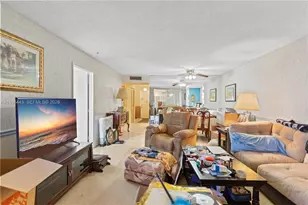 7640 NW 18th St, Margate, FL 33063 - Photo 15