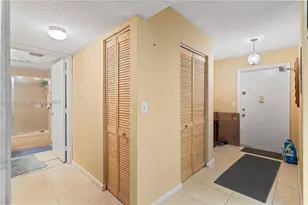 7640 NW 18th St, Margate, FL 33063 - Photo 9