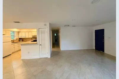 325 NE 131st St #A, North Miami, FL 33161 - Photo 27