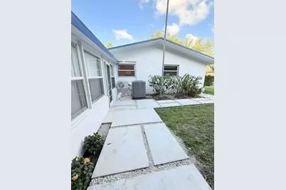 325 NE 131st St #A, North Miami, FL 33161 - Photo 51