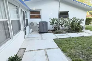 325 NE 131st St, North Miami, FL 33161 - Photo 51