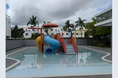 10412 NW 63rd Ter, Doral, FL 33178 - Photo 13