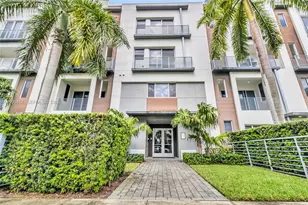 1045 NE 18th Ave, Fort Lauderdale, FL 33304 - Photo 3