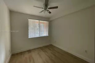 6851 SW 44th St, Miami, FL 33155 - Photo 5