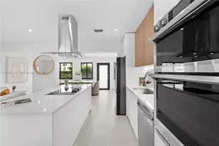 8246 NE 2nd Ct, Miami, FL 33138 - Photo 5