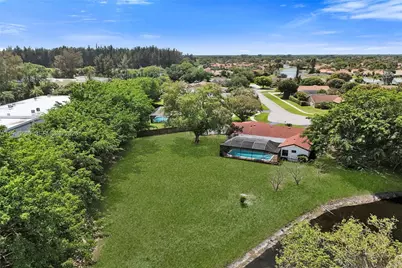 18428 S 102nd Way S, Boca Raton, FL 33498 - Photo 9