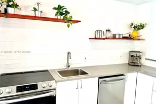 329 SW 3rd St, Boca Raton, FL 33432 - Photo 3