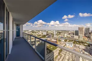 185 SW 7th St, Miami, FL 33130 - Photo 7