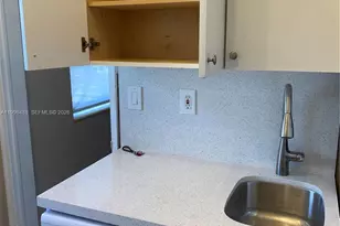 40 Almeria Ave, Coral Gables, FL 33134 - Photo 15