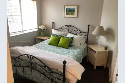 951 Doveplum Ct #951, Hollywood, FL 33019 - Photo 15