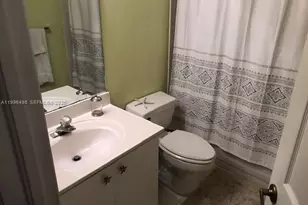 951 Doveplum Ct, Hollywood, FL 33019 - Photo 17