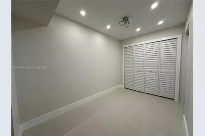 10185 Collins Ave #1206, Bal Harbour, FL 33154 - Photo 15