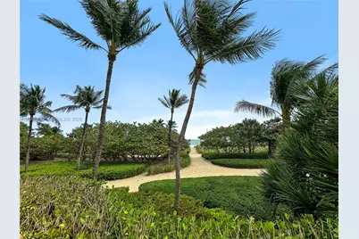 10185 Collins Ave #1206, Bal Harbour, FL 33154 - Photo 19