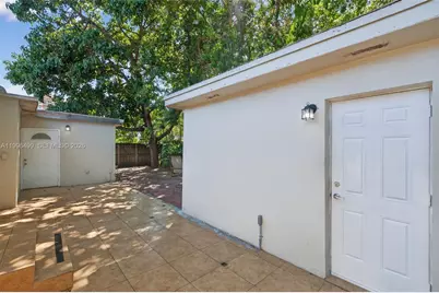1980 SW 32nd Ave, Miami, FL 33145 - Photo 21