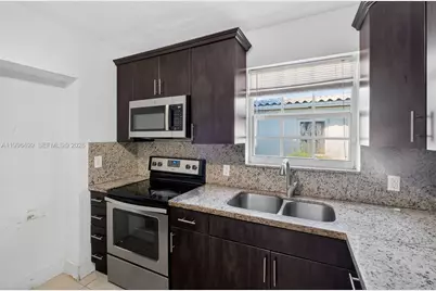 1980 SW 32nd Ave, Miami, FL 33145 - Photo 11