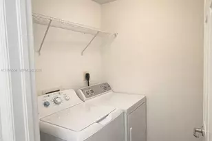 11605 NW 89th St, Doral, FL 33178 - Photo 11