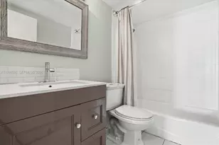 8233 Harding Ave, Miami Beach, FL 33141 - Photo 15