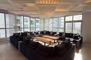 227 NE 2nd St, Miami, FL 33132 - Photo 27