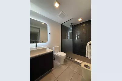 227 NE 2nd St #2911, Miami, FL 33132 - Photo 23