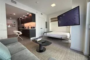 227 NE 2nd St, Miami, FL 33132 - Photo 15