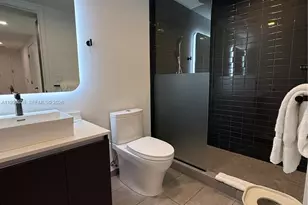 227 NE 2nd St, Miami, FL 33132 - Photo 25